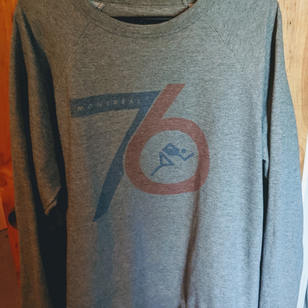 Montreal Olympics 1976 Sweater Reproduction XL